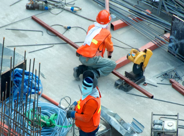 Plokštiniai pamatai: kas tai ir kada jie yra geriausias pasirinkimas